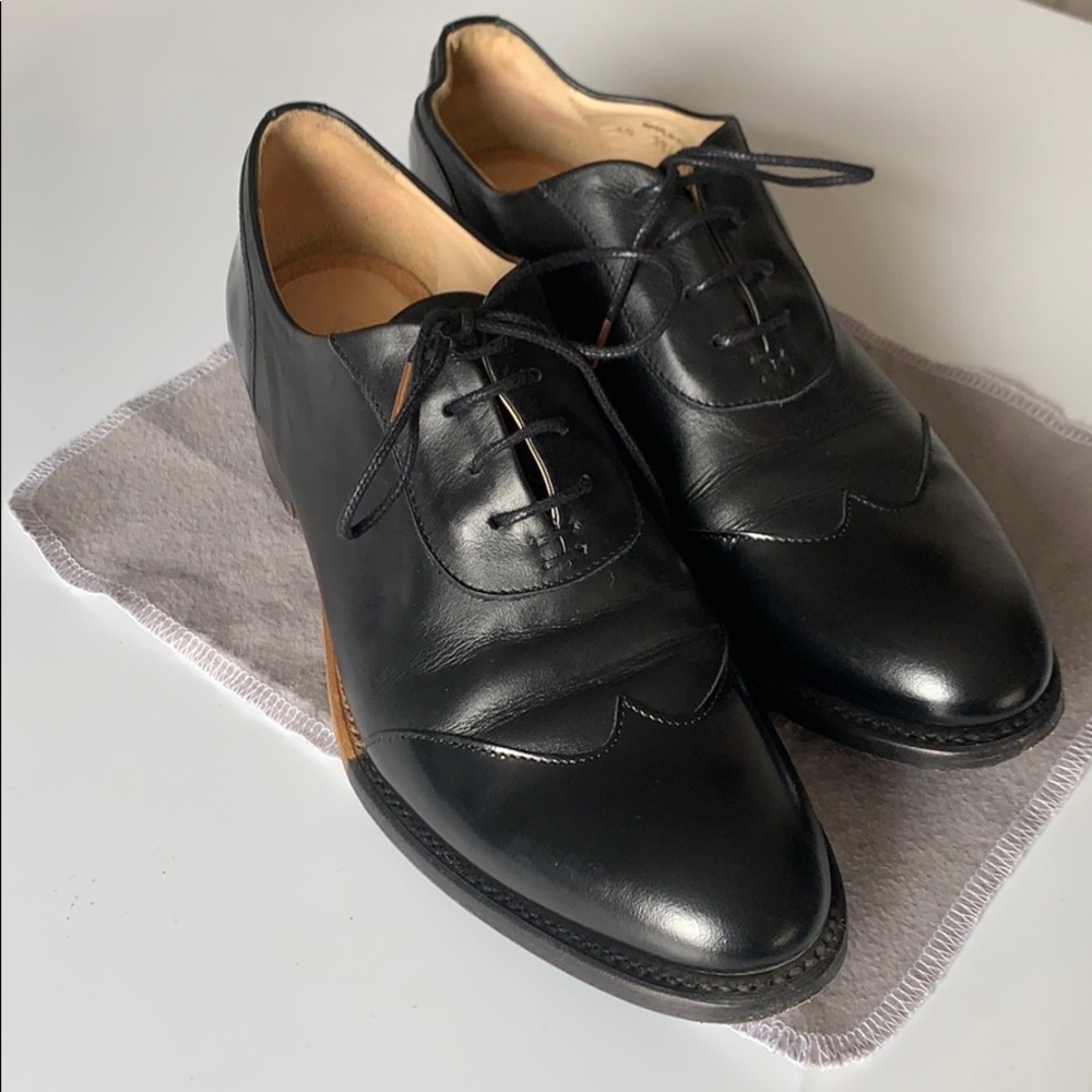 Angela Scott / Mr. Evens shoe / black on black